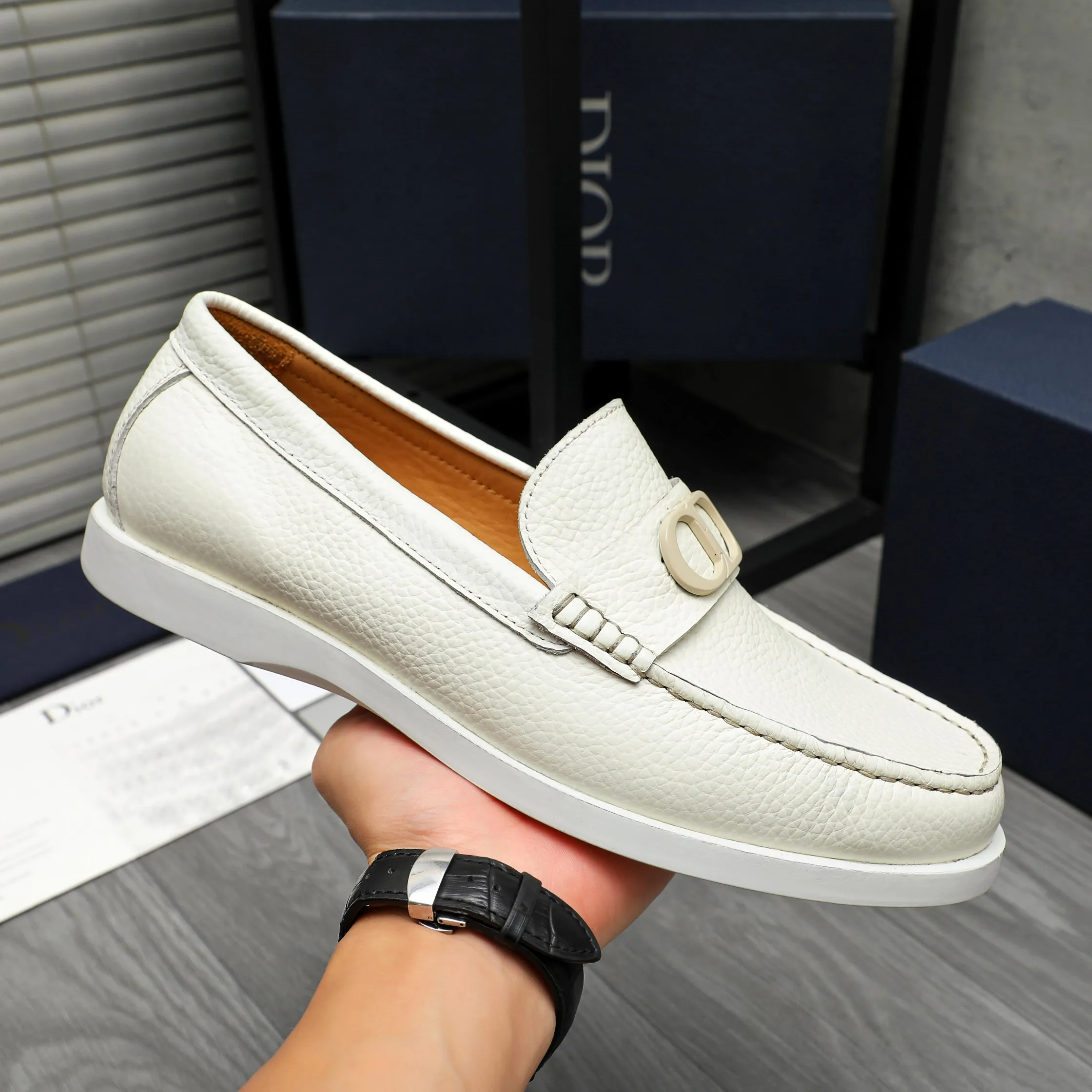 Men's shoes 💰460 Product trademark: Dior "Dior" casual slip-on leather shoes Regular size: 39-44 Product material: Selected pebbled cowhide upper, cowhide lining, rubber outsole
